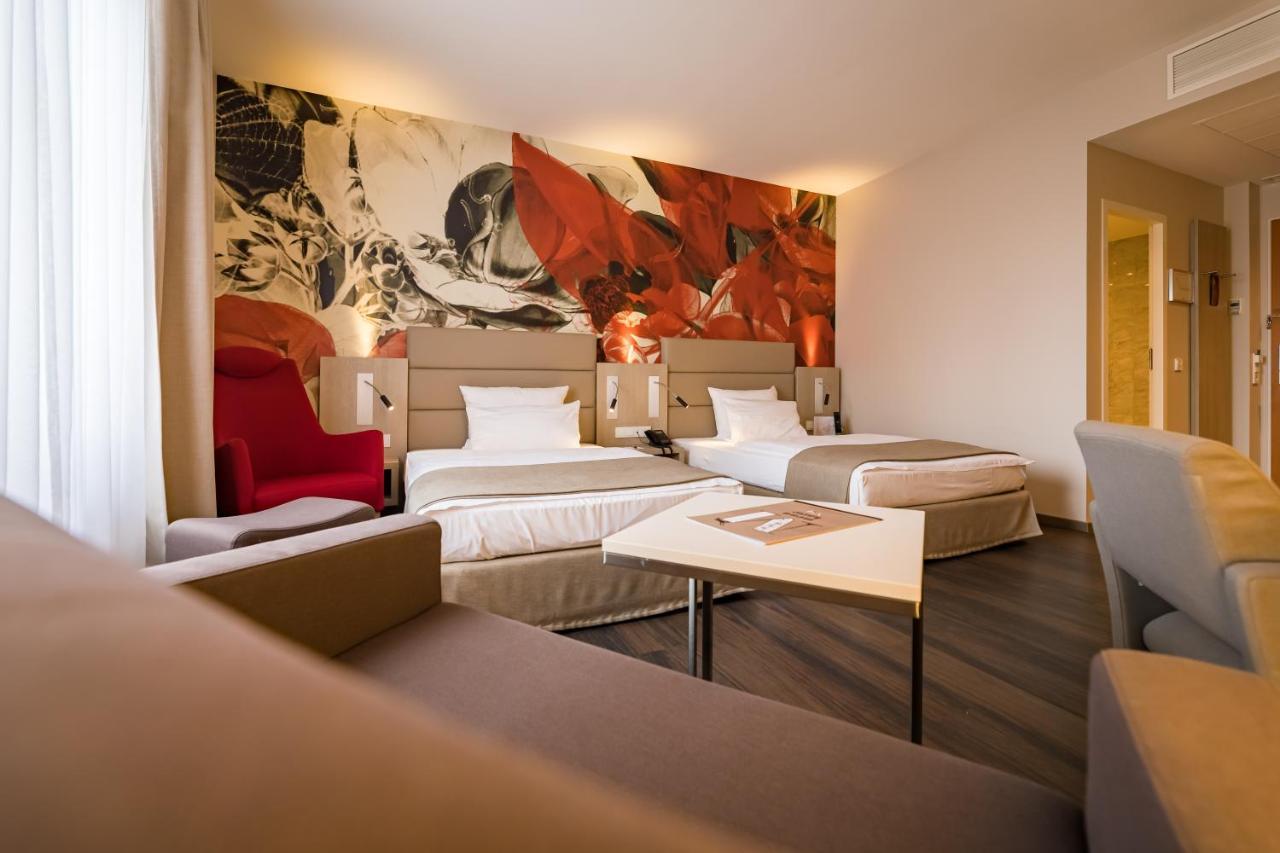 First Inn Hotel Zwickau Kültér fotó