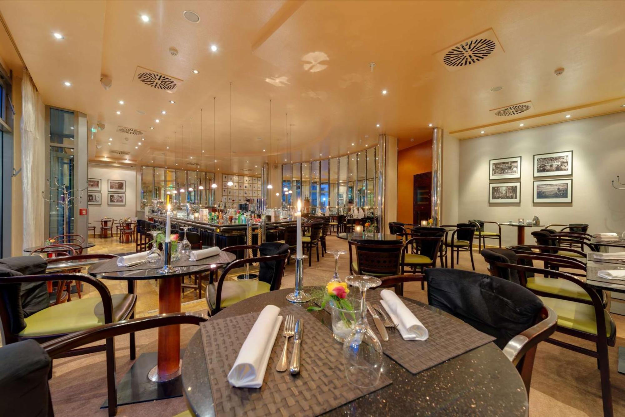 First Inn Hotel Zwickau Kültér fotó