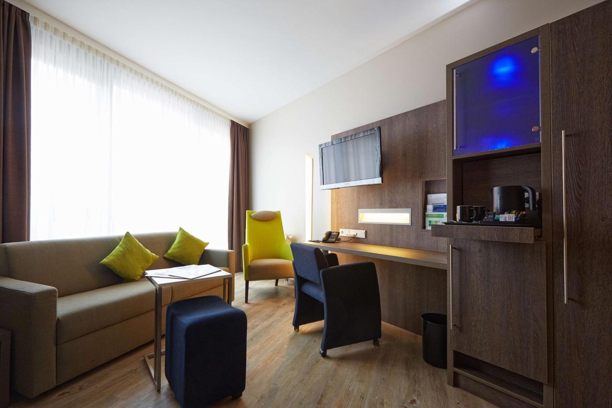First Inn Hotel Zwickau Kültér fotó