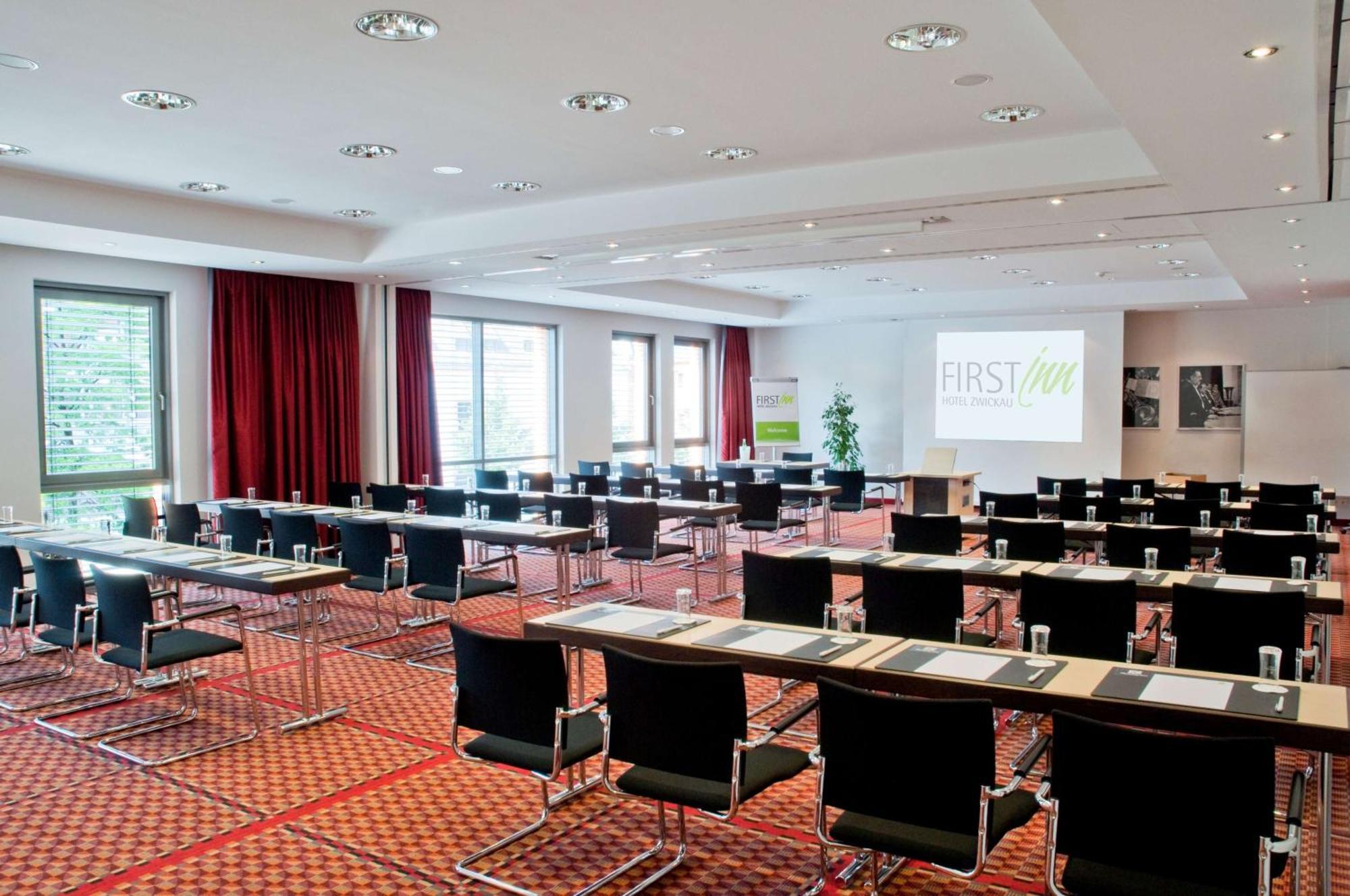 First Inn Hotel Zwickau Kültér fotó