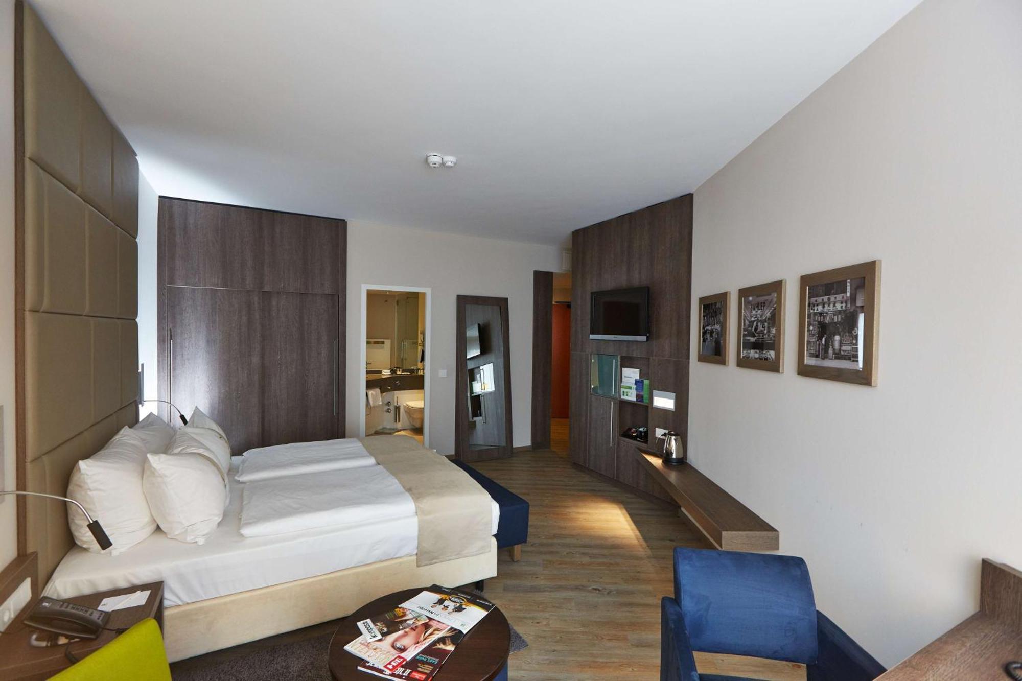 First Inn Hotel Zwickau Kültér fotó