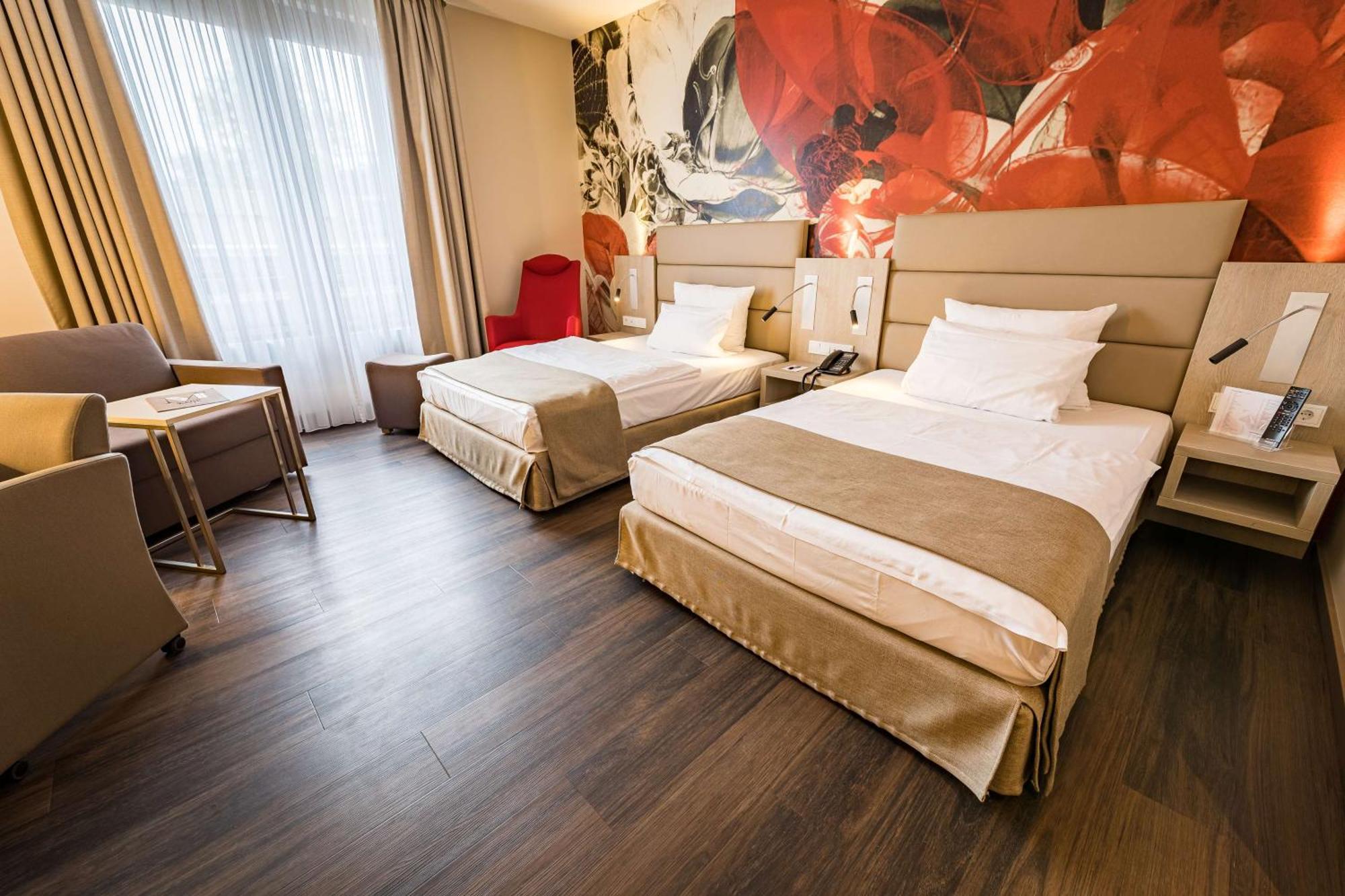 First Inn Hotel Zwickau Kültér fotó